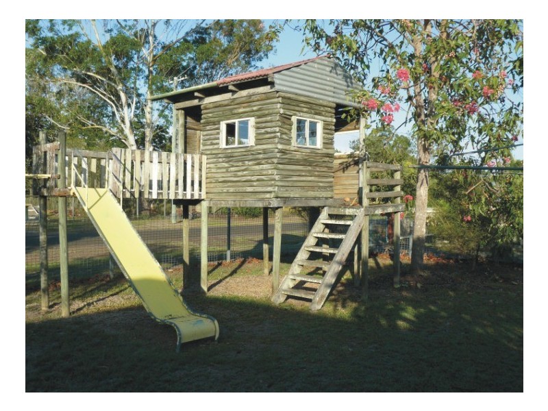 6 Martha St, Howard QLD 4659