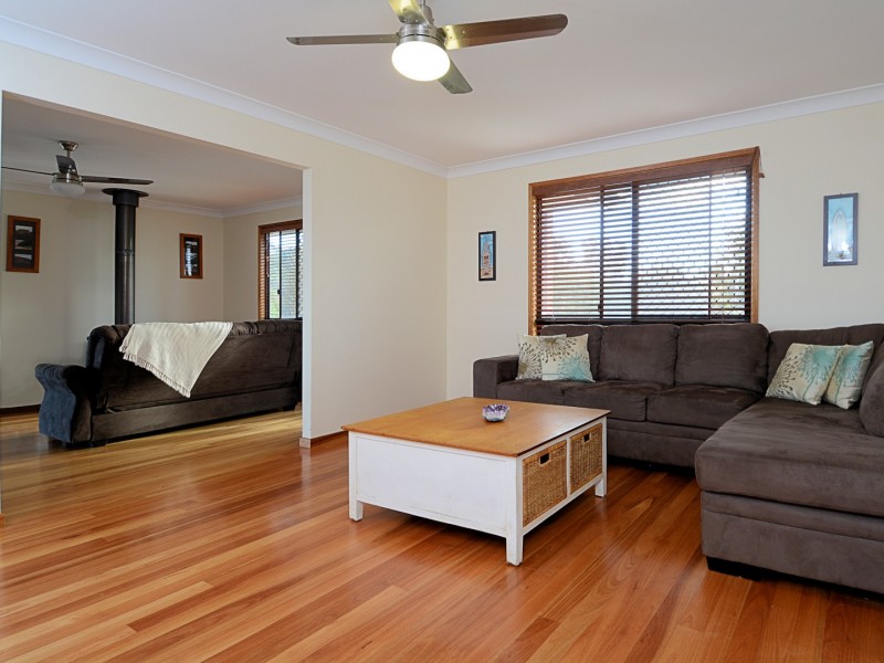 16 Lakeside Dr, Burrum Heads QLD 4659