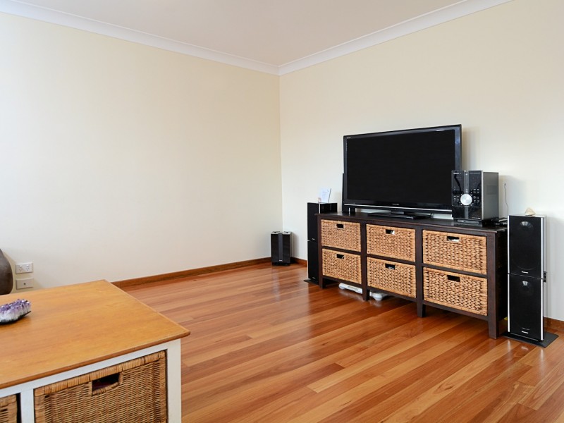 16 Lakeside Dr, Burrum Heads QLD 4659