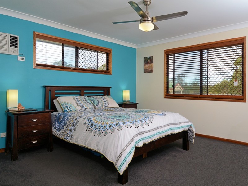 16 Lakeside Dr, Burrum Heads QLD 4659