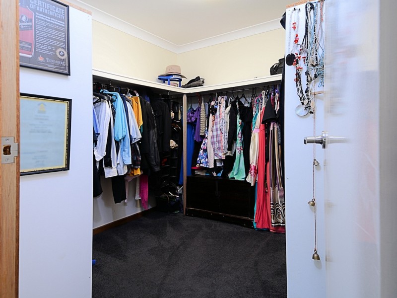 16 Lakeside Dr, Burrum Heads QLD 4659