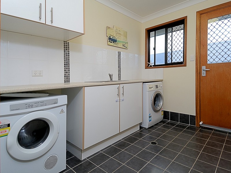 16 Lakeside Dr, Burrum Heads QLD 4659