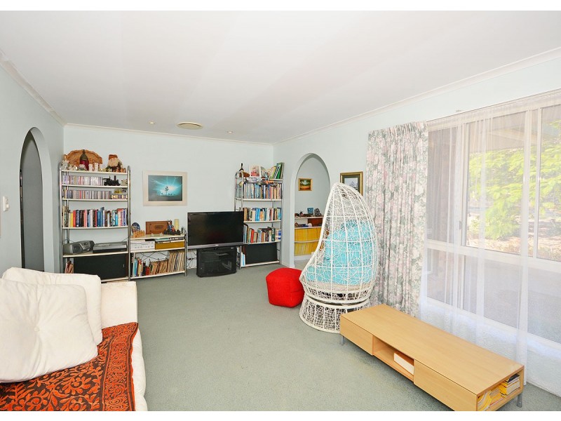 49 Raintree Ave, Burrum Heads QLD 4659