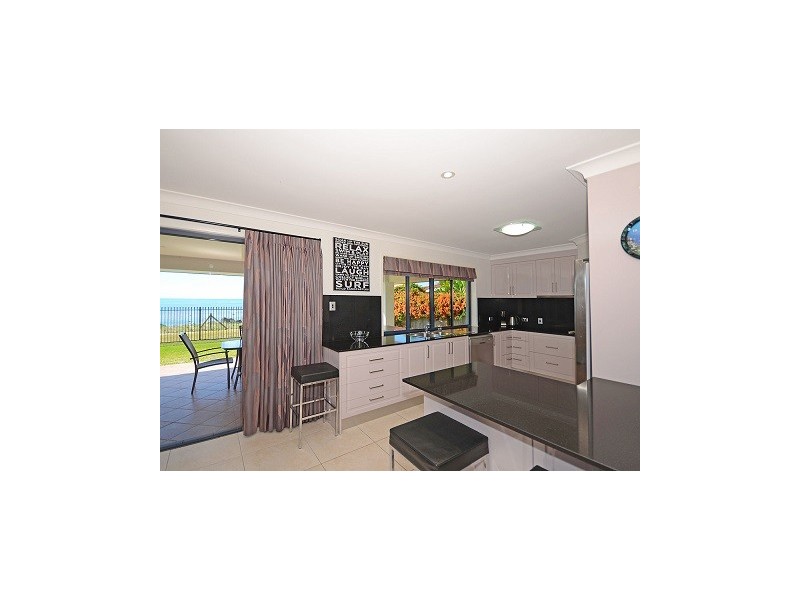 62 Kingfisher Pde, Toogoom QLD 4655