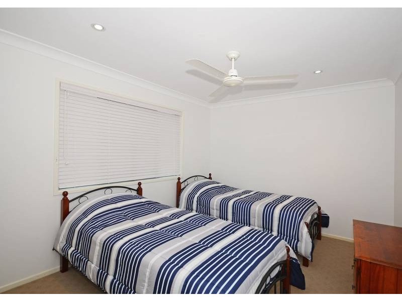 62 Kingfisher Pde, Toogoom QLD 4655