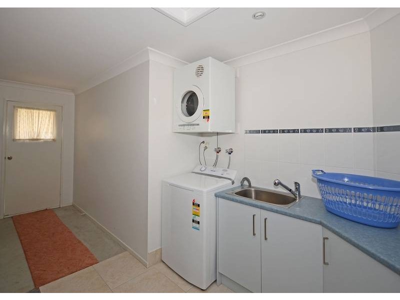 62 Kingfisher Pde, Toogoom QLD 4655