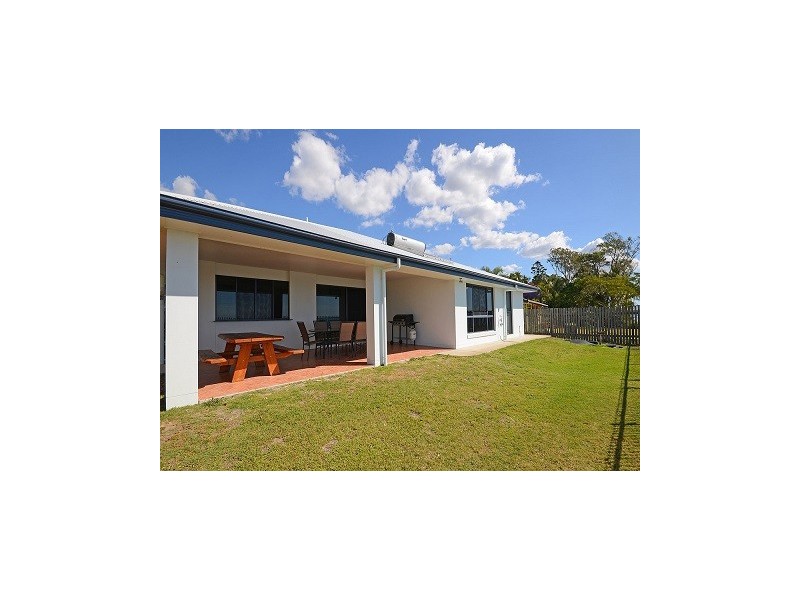 62 Kingfisher Pde, Toogoom QLD 4655