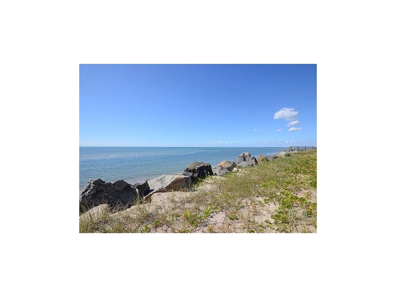 62 Kingfisher Pde, Toogoom QLD 4655