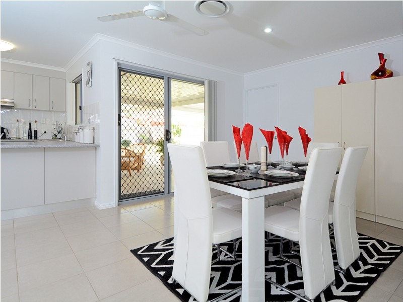 15 Seashore Way, Toogoom QLD 4655