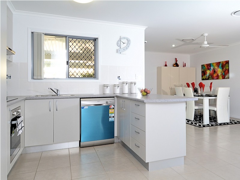 15 Seashore Way, Toogoom QLD 4655