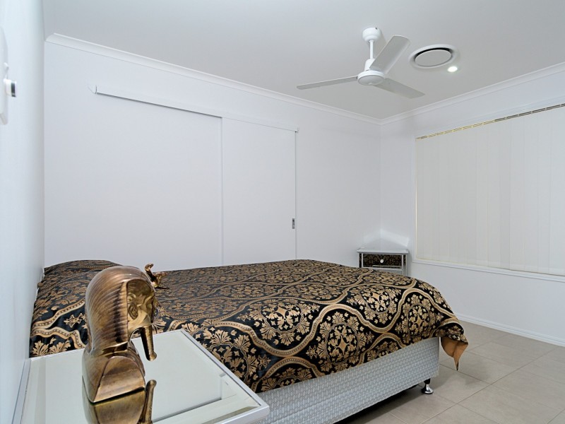 15 Seashore Way, Toogoom QLD 4655