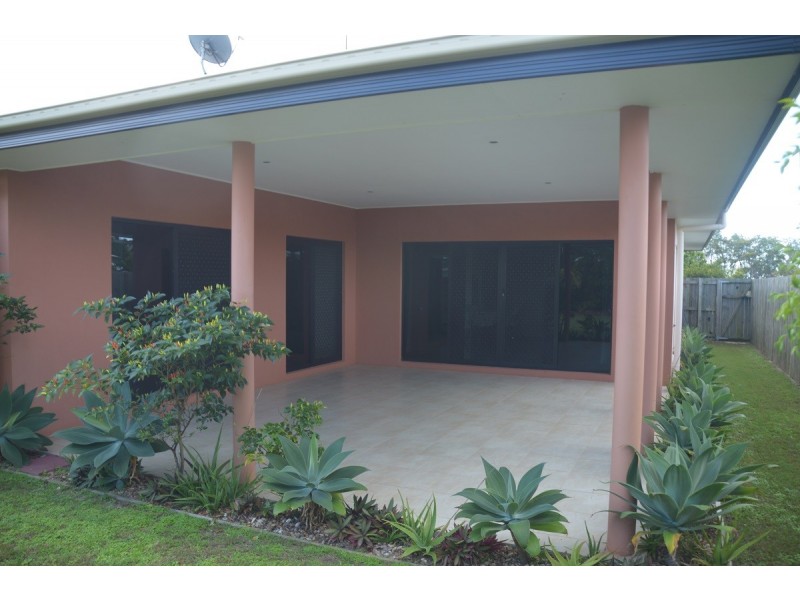 33 Traviston Way, Burrum Heads QLD 4659