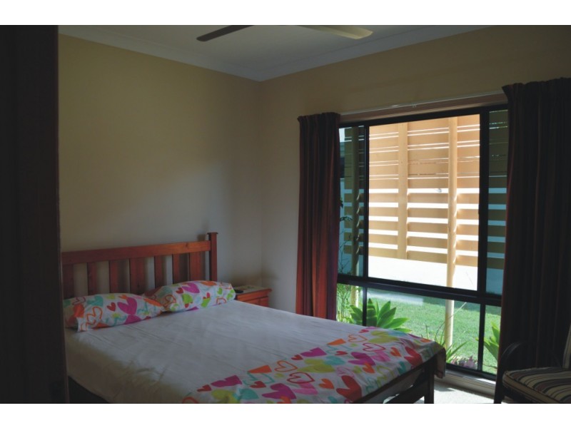 33 Traviston Way, Burrum Heads QLD 4659