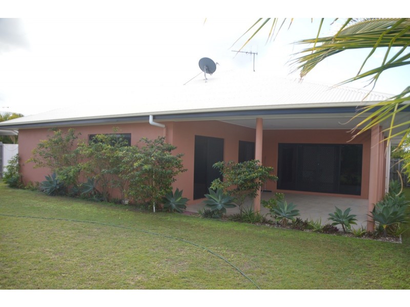 33 Traviston Way, Burrum Heads QLD 4659