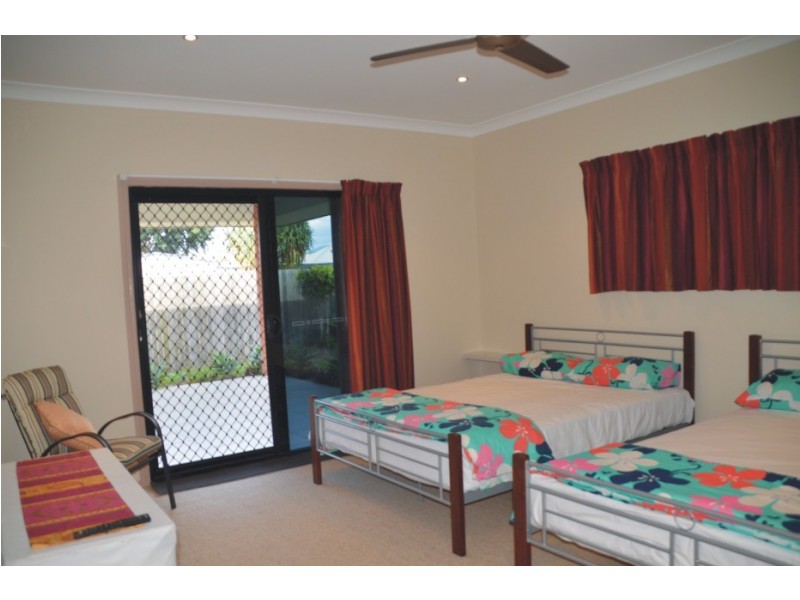 33 Traviston Way, Burrum Heads QLD 4659