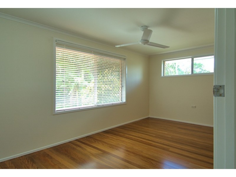 28 Kingfisher Parade, Toogoom QLD 4655
