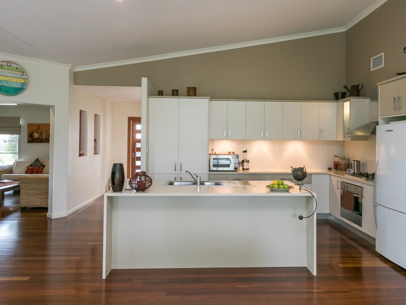 54 Traviston Way, Burrum Heads QLD 4659