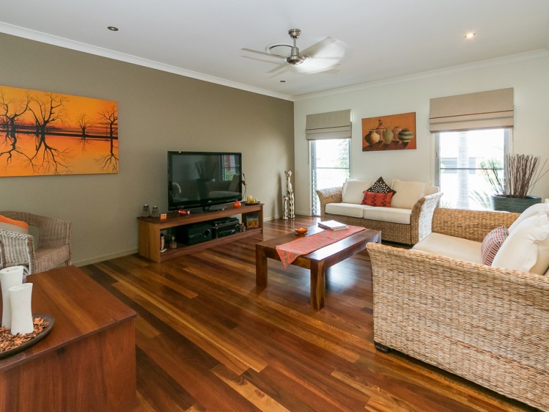 54 Traviston Way, Burrum Heads QLD 4659
