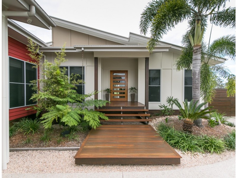 54 Traviston Way, Burrum Heads QLD 4659
