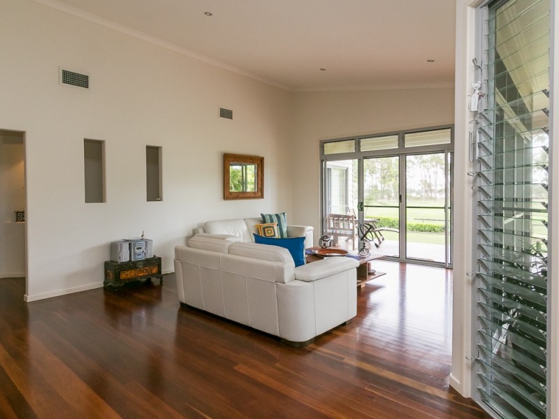 54 Traviston Way, Burrum Heads QLD 4659