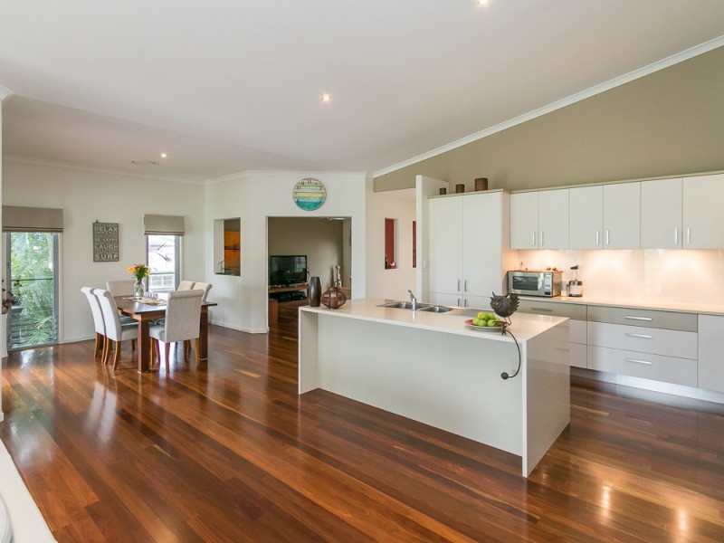 54 Traviston Way, Burrum Heads QLD 4659