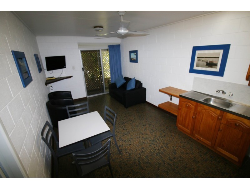 90 (Unit) Burrum Street, Burrum Heads QLD 4659