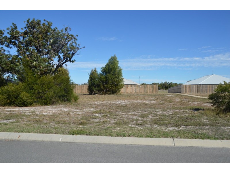 32 Tulipwood Drive, Burrum Heads QLD 4659