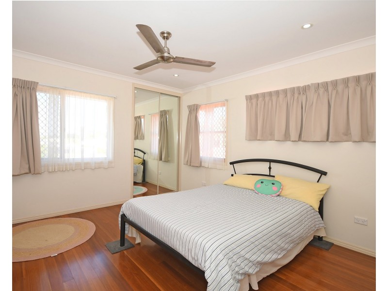 37 BARRAMUNDI DRIVE, Burrum Heads QLD 4659