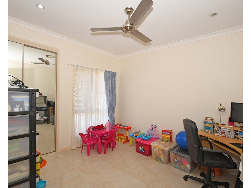 37 BARRAMUNDI DRIVE, Burrum Heads QLD 4659