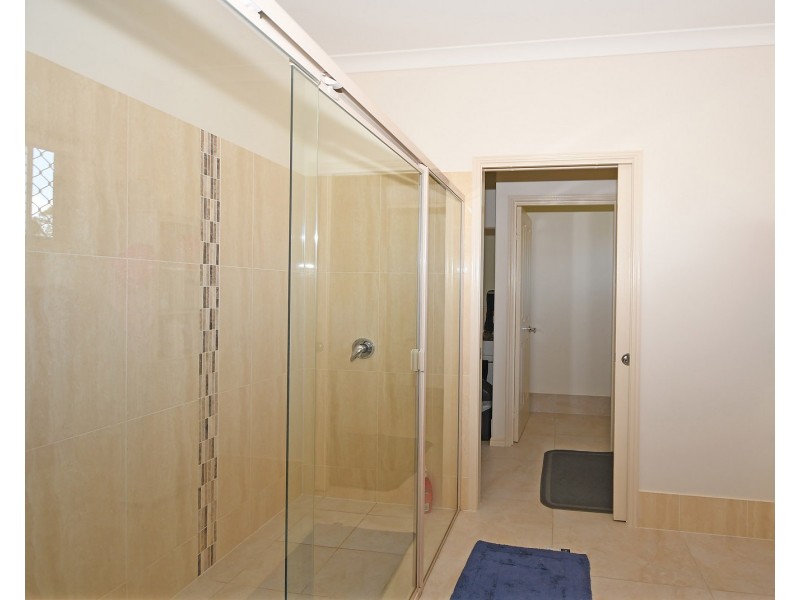 37 BARRAMUNDI DRIVE, Burrum Heads QLD 4659