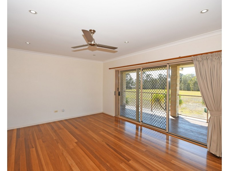 37 BARRAMUNDI DRIVE, Burrum Heads QLD 4659