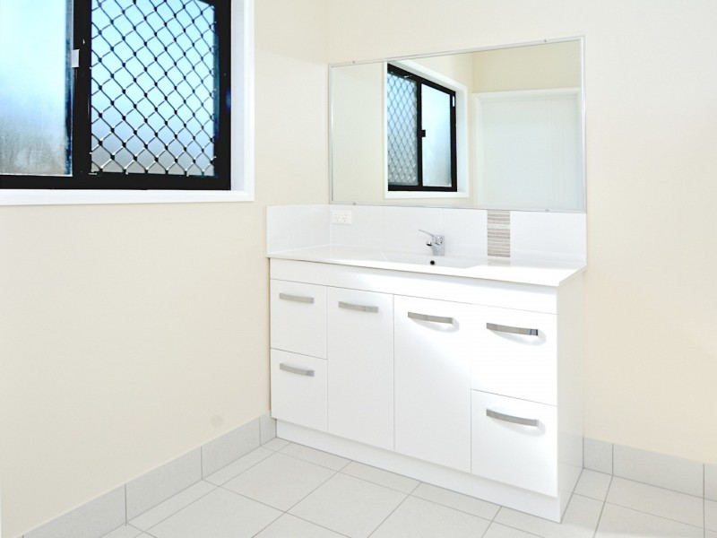 16 Cheellii Crt, Burrum Heads QLD 4659