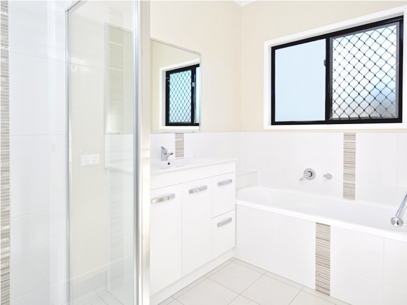 16 Cheellii Crt, Burrum Heads QLD 4659