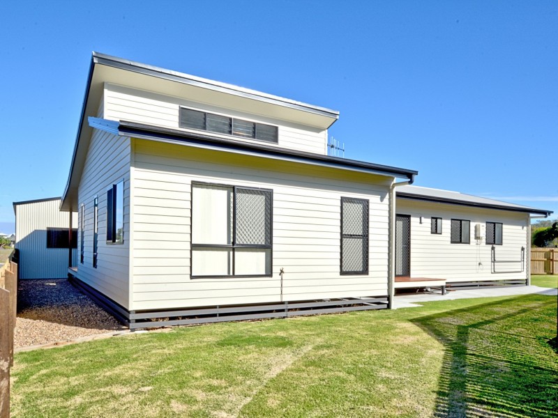 16 Cheellii Crt, Burrum Heads QLD 4659