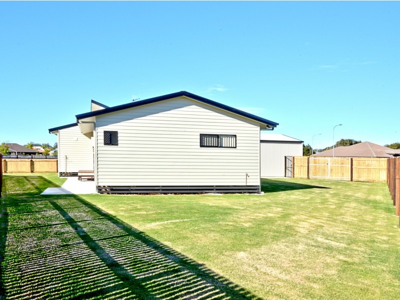 16 Cheellii Crt, Burrum Heads QLD 4659