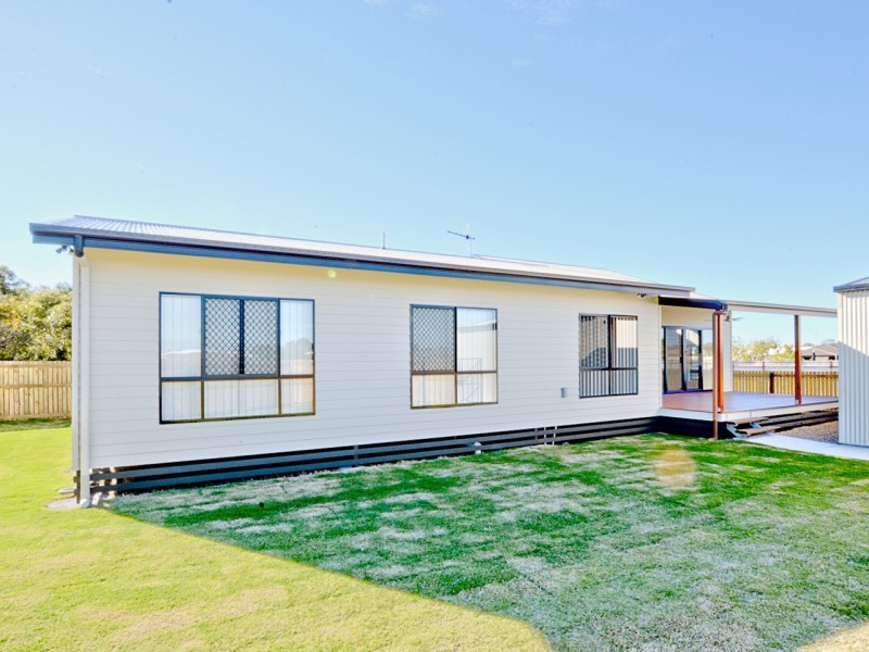 16 Cheellii Crt, Burrum Heads QLD 4659