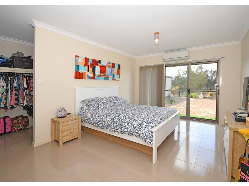 25 Lakes Boulevard, Burrum Heads QLD 4659