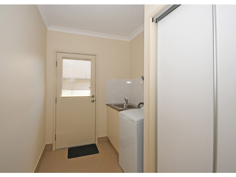 25 Lakes Boulevard, Burrum Heads QLD 4659