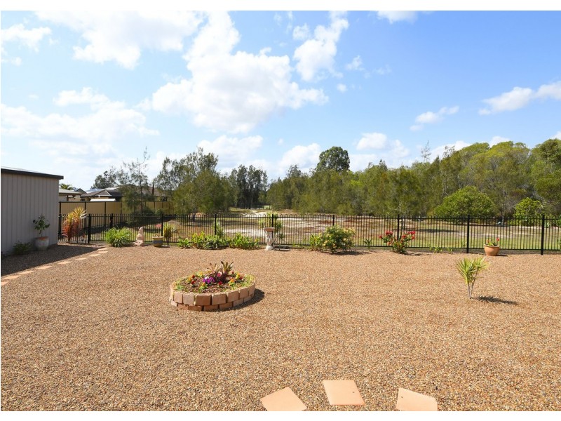 25 Lakes Boulevard, Burrum Heads QLD 4659