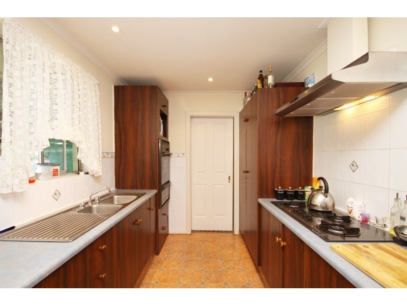 15 Barrington Road, Elizabeth Downs SA 5113