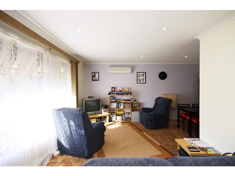 15 Barrington Road, Elizabeth Downs SA 5113