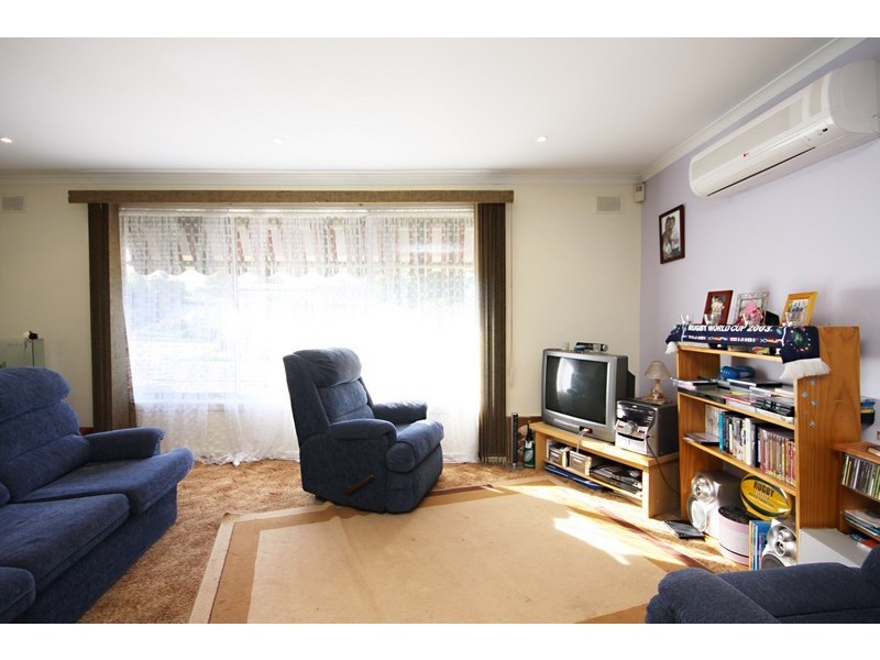 15 Barrington Road, Elizabeth Downs SA 5113