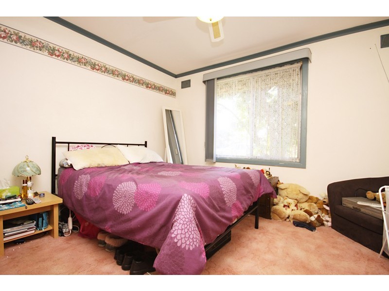 15 Barrington Road, Elizabeth Downs SA 5113