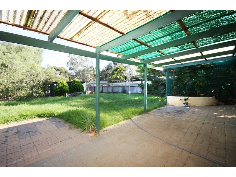 15 Barrington Road, Elizabeth Downs SA 5113