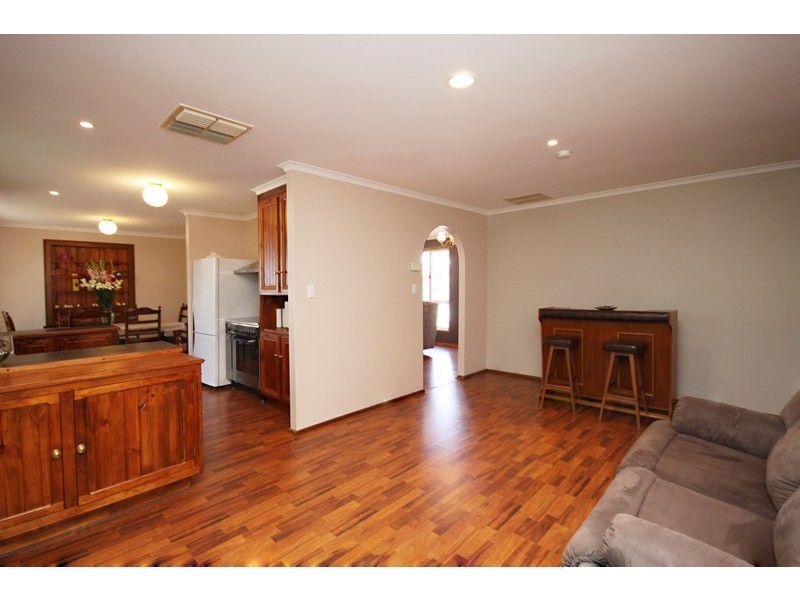 4  The Glade, Andrews Farm SA 5114