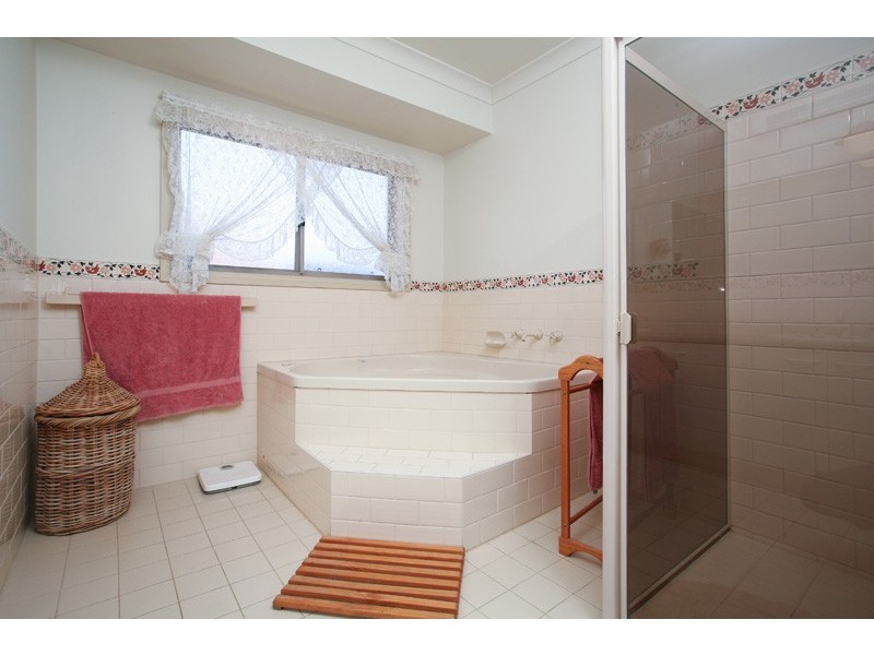 8 Honeysuckle Drive, Hillbank SA 5112