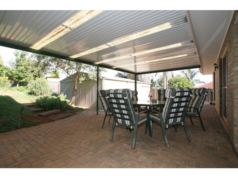 8 Honeysuckle Drive, Hillbank SA 5112