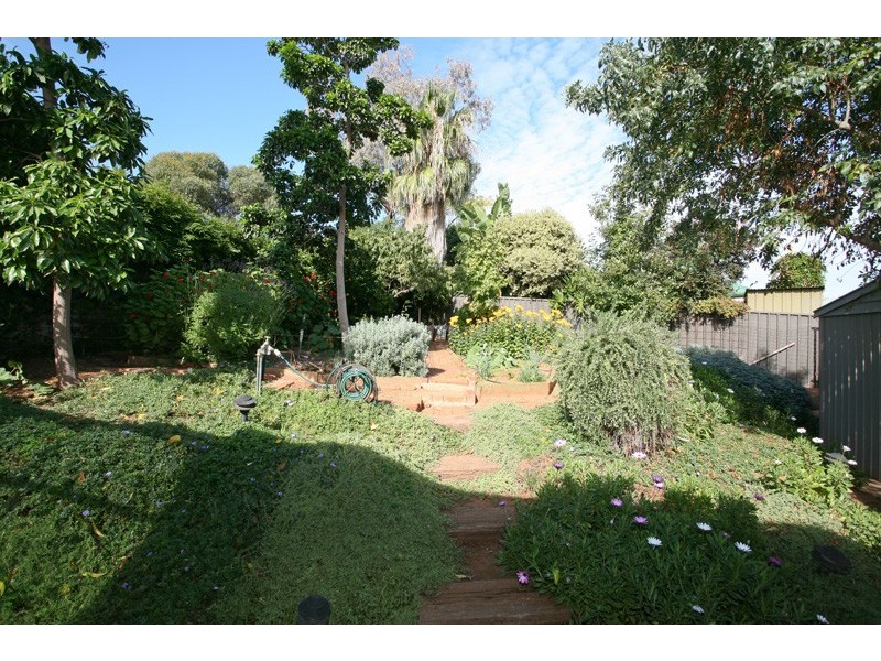 8 Honeysuckle Drive, Hillbank SA 5112