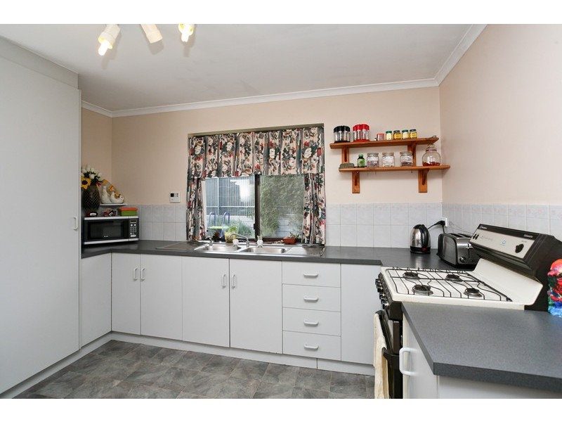 34 Sterling Court, Smithfield Plains SA 5114