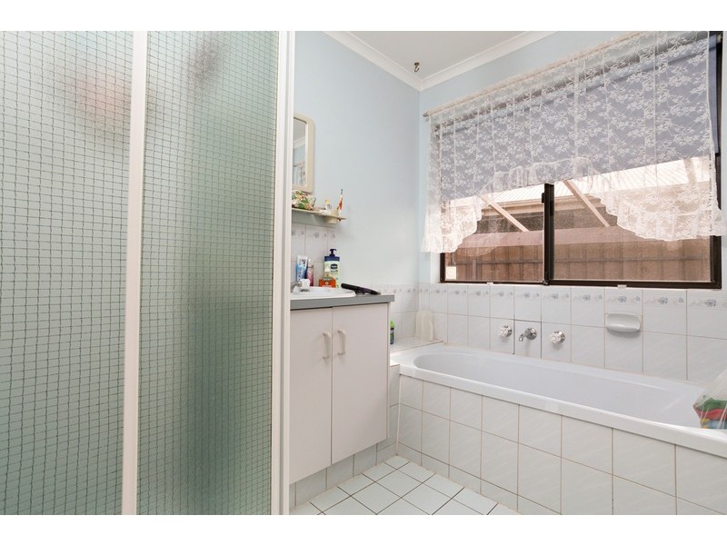 34 Sterling Court, Smithfield Plains SA 5114